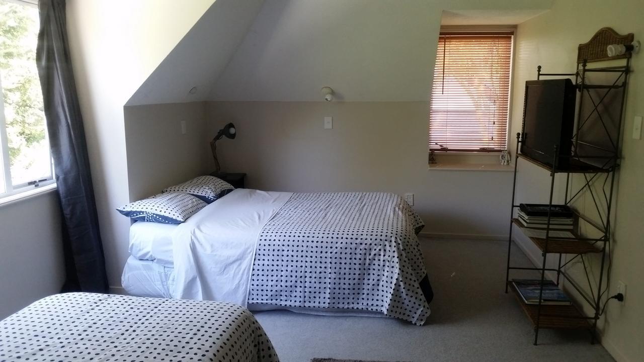 Berni'S Boutique Bnb Christchurch Luaran gambar