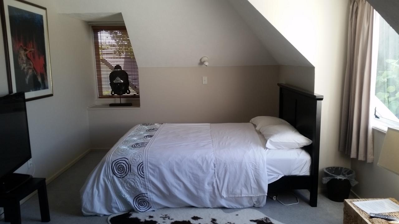 Berni'S Boutique Bnb Christchurch Luaran gambar