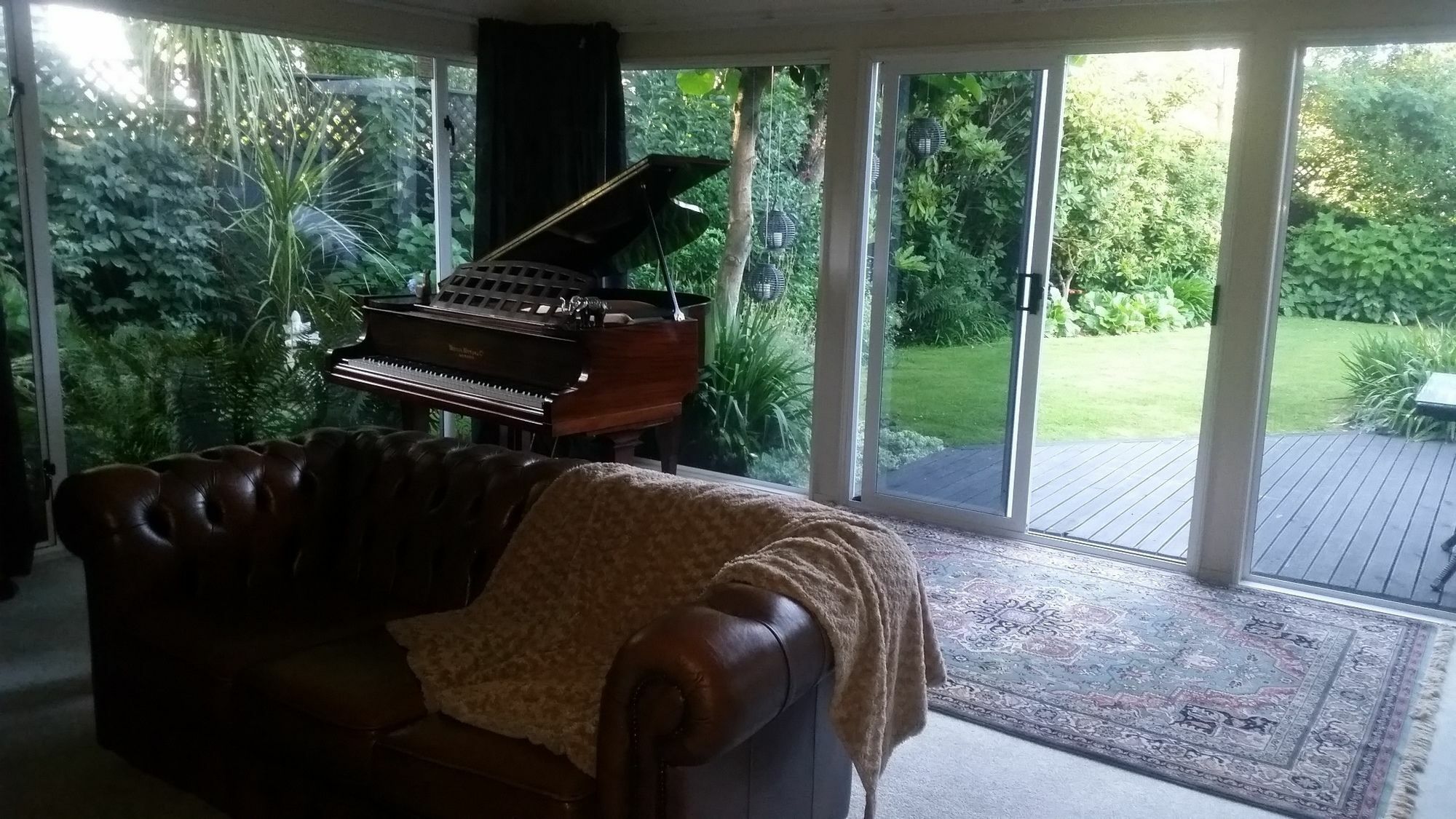 Berni'S Boutique Bnb Christchurch Luaran gambar